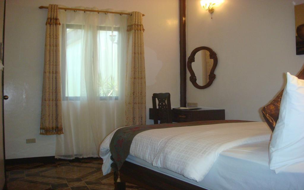帕德里布尔戈斯城堡度假酒店 苏里高 外观 照片